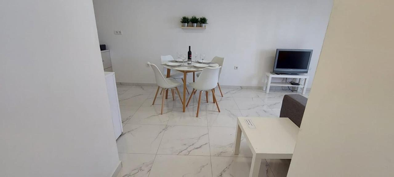 Apartment Bella Новаля Екстер'єр фото